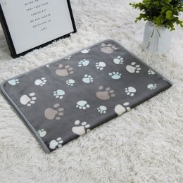 Pet Blanket Dogs And Cats Flannel Blanket Autumn And Winter Warm Blanket Floor Mat (Option: Gray Large Dog's Paw Blanket-60 40cm)