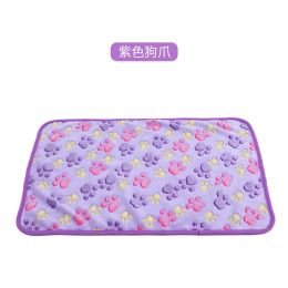 Pet Blanket Dogs And Cats Flannel Blanket Autumn And Winter Warm Blanket Floor Mat (Option: Purple Dog's Paw Blanket-60 40cm)